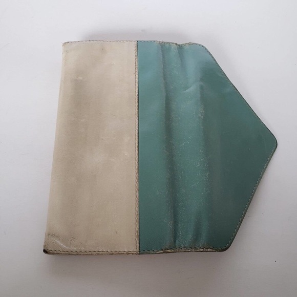 Chloe Tri-Color Wallet in Green, Peach, and Beige - Picture 9 of 13